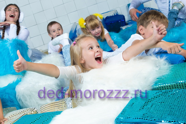 Новогоднее мягко-зефирное поролоновое шоу